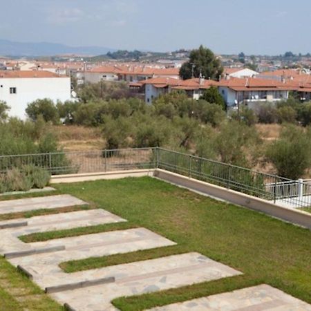 Alexandros Maisonettes & Apartments Nea Moudania Exterior photo